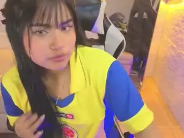 Paulette_v  live sex cam