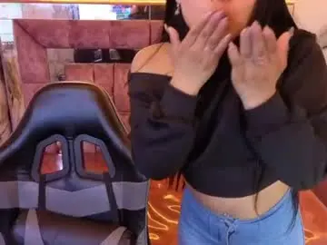 Paulette_v  live sex cam