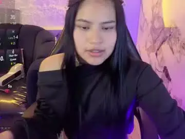 Paulette_v  live sex cam