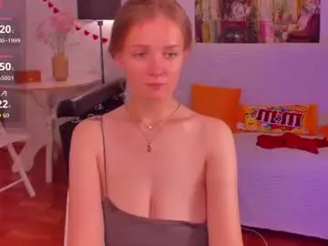 Sweetmilkis  live sex cam