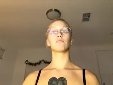 Violet_winter97  live sex cam