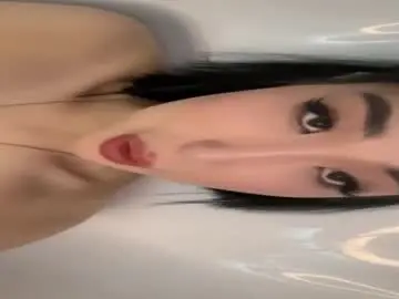 Emili_blanc  live sex cam