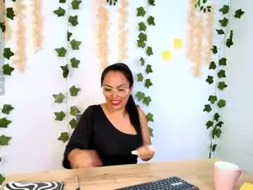 Emma_sanz__  live sex cam