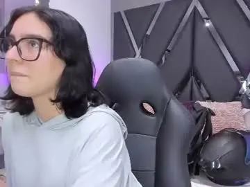 Hanikuspoka  live sex cam