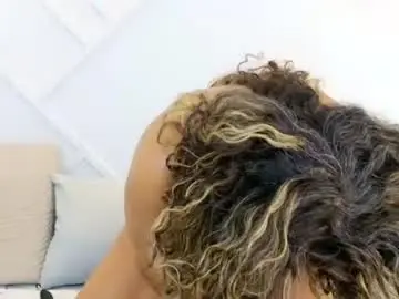 Juliabadlee  live sex cam