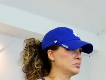 Juliabadlee  live sex cam