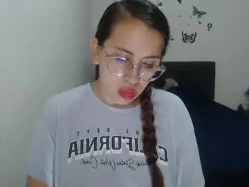 Megan_hot_v  live sex cam