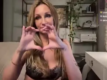 Mistylume  live sex cam