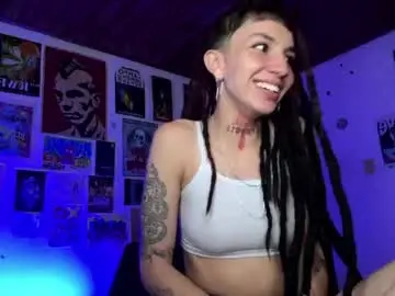 Niahhierodula  live sex cam