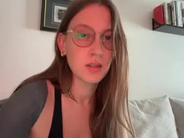 Reineluxe  live sex cam