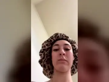Ririii4  live sex cam