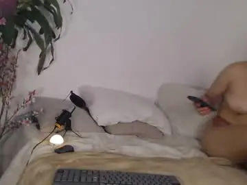 Scarlet_100  live sex cam