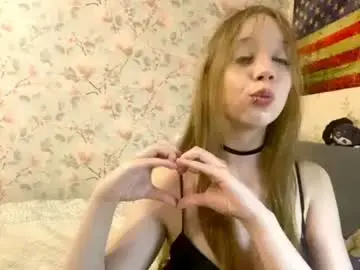 Slavigirl  live sex cam