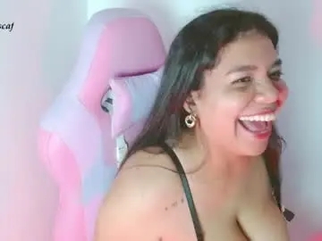 Yulissa18  live sex cam