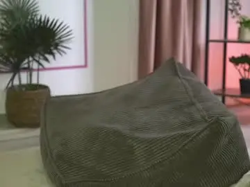 Alexxiskye  live sex cam