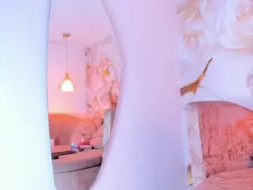 Channelcroix  live sex cam