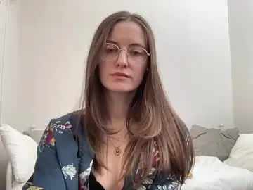 Classyandgirly  live sex cam