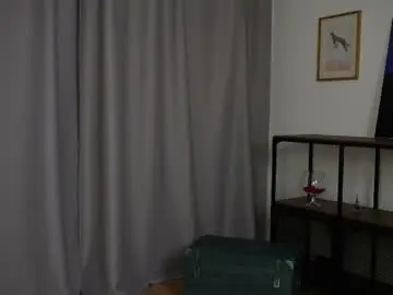 Dinahganus  live sex cam