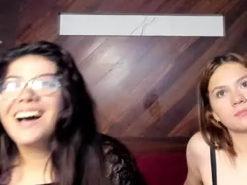 Hannah__55  live sex cam