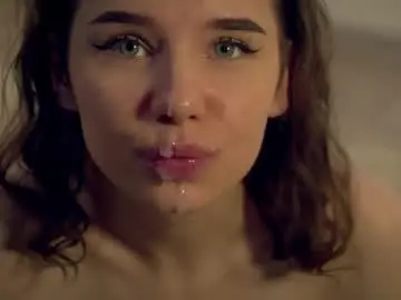 Happynewdear  live sex cam