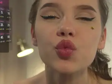 Happynewdear  live sex cam