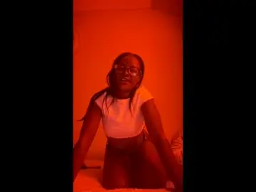 Africandomprincess  live sex cam