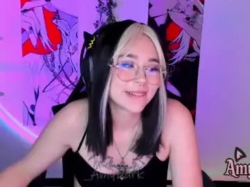 Amydark  live sex cam