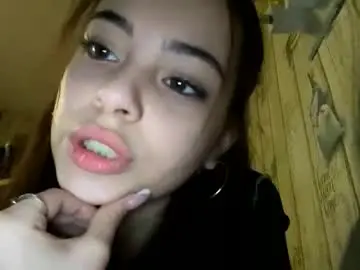 Emiliscute  live sex cam