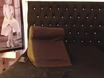 Kittybonx  live sex cam
