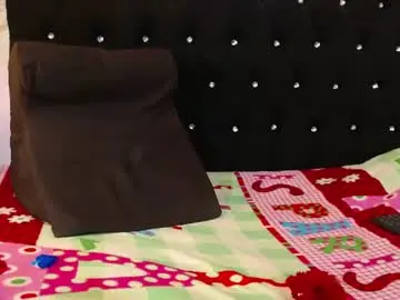 Kittybonx  live sex cam