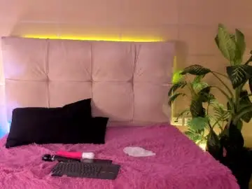 Michonne_09  live sex cam