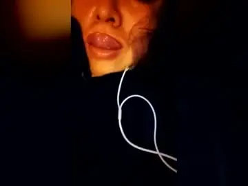 Popidelucas628596  live sex cam