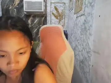 Urasian_cherrymae  live sex cam