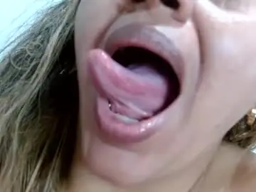 Violetpolo  live sex cam