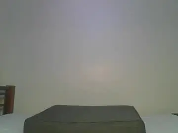 Ceepretty25  live sex cam