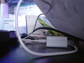 Holly_rose69  live sex cam