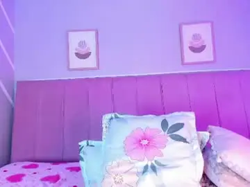 Honeyy_01  live sex cam