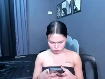 Hotasian__chris  live sex cam