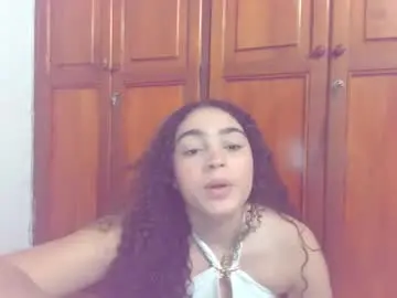 Lily_anal_squirt  live sex cam