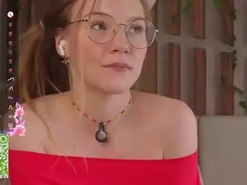 Lyra_thenymph  live sex cam