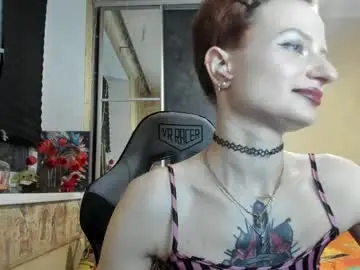 Mandyshine  live sex cam