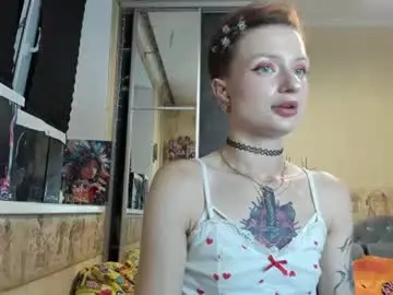 Mandyshine  live sex cam