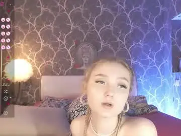 Miamiameow  live sex cam