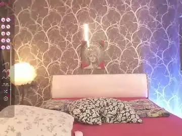 Miamiameow  live sex cam
