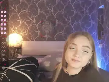 Miamiameow  live sex cam