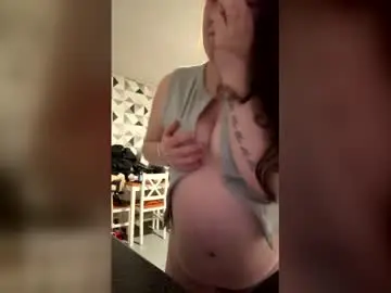 Naughtybutbice  live sex cam