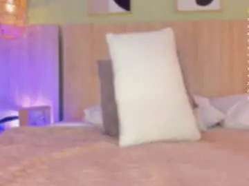 Oh_hollyy  live sex cam