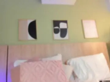 Oh_hollyy  live sex cam