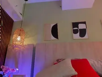 Oh_hollyy  live sex cam