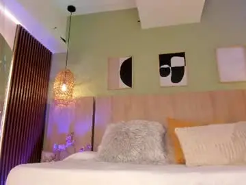 Oh_hollyy  live sex cam
